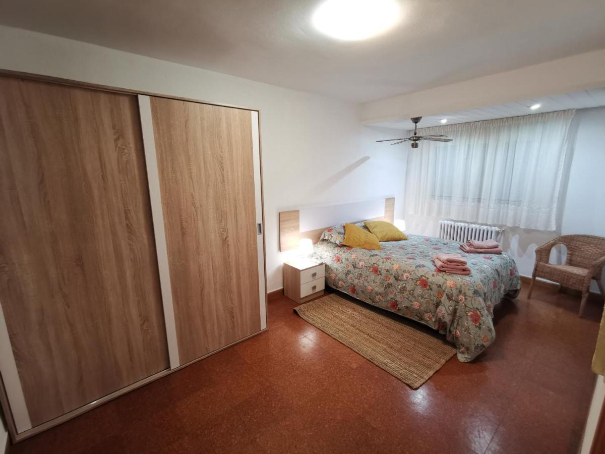 Comoda Vivienda En Уэска Экстерьер фото