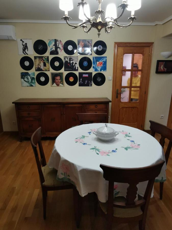 Comoda Vivienda En Уэска Экстерьер фото